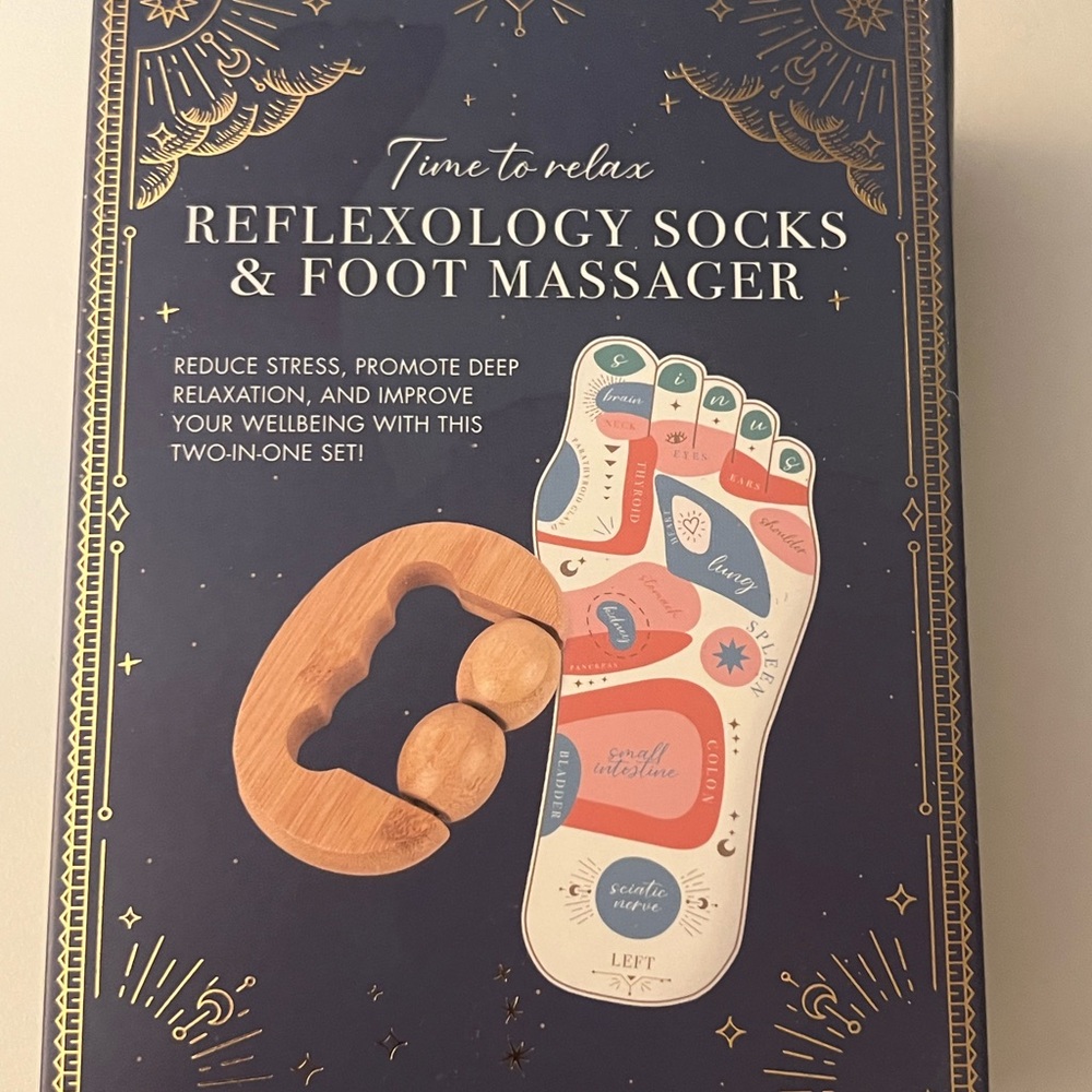 NWT Reflexology Socks & Foot Massager Set